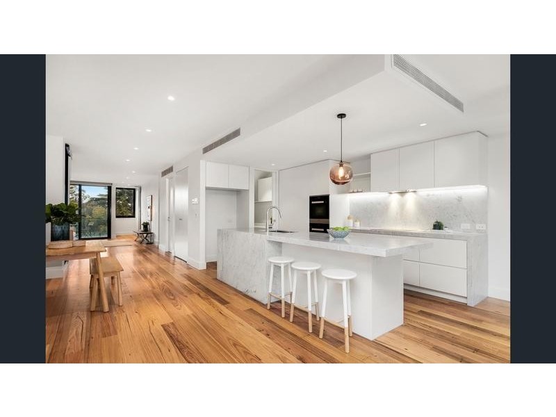 102/41 Canterbury Road, Canterbury VIC 3126