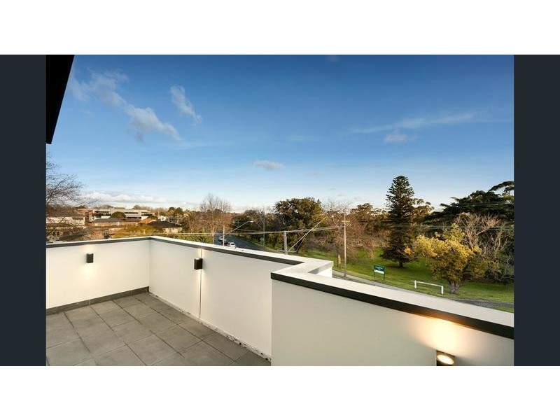 102/41 Canterbury Road, Canterbury VIC 3126