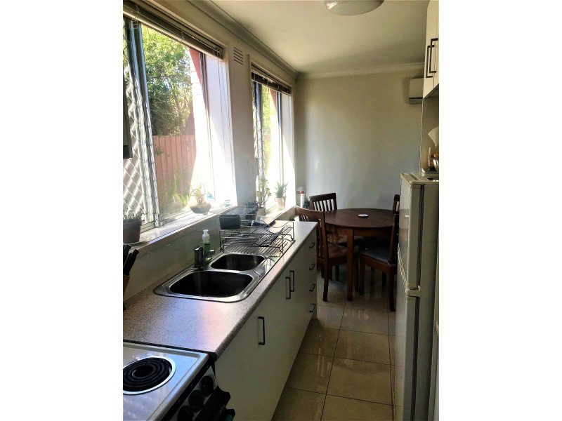 2/15 McCracken Avenue, Northcote VIC 3070