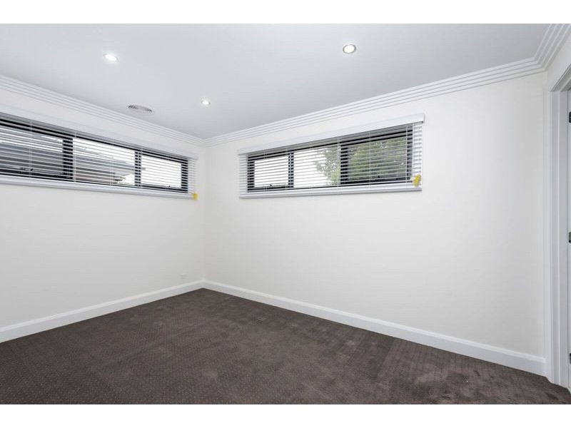 2/7 Burroughs Road, Balwyn VIC 3103