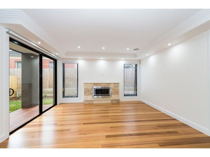 3/7 Burroughs Road, Balwyn VIC 3103