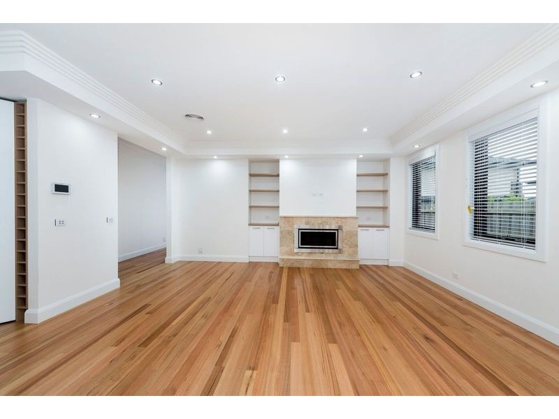 4/7 Burroughs Road, Balwyn VIC 3103