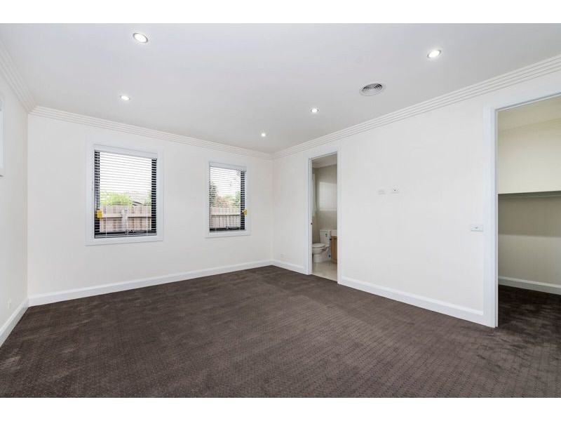 4/7 Burroughs Road, Balwyn VIC 3103