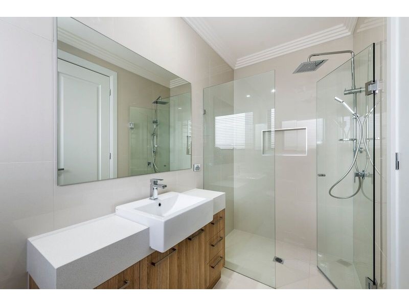 4/7 Burroughs Road, Balwyn VIC 3103