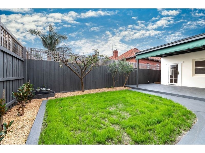 27 Irving Avenue, Prahran VIC 3181