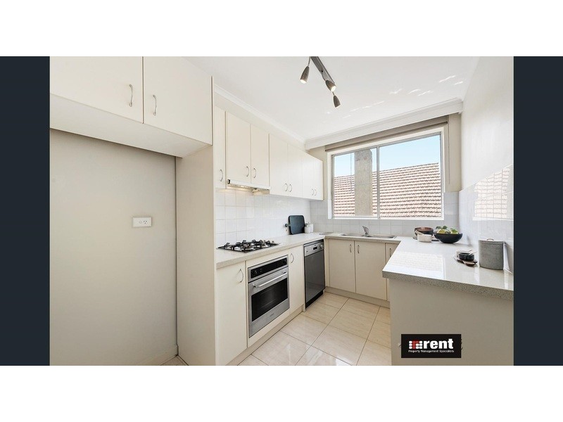 2/29 Barrington Avenue, Kew VIC 3101