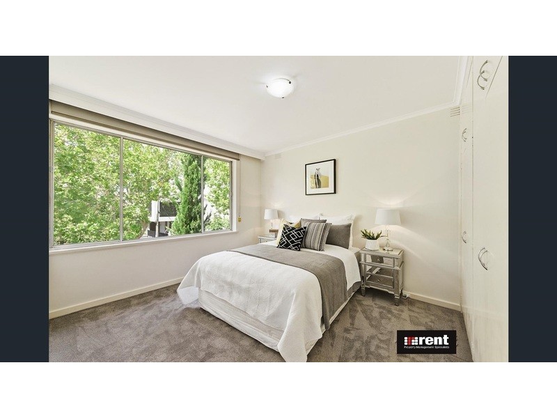 2/29 Barrington Avenue, Kew VIC 3101