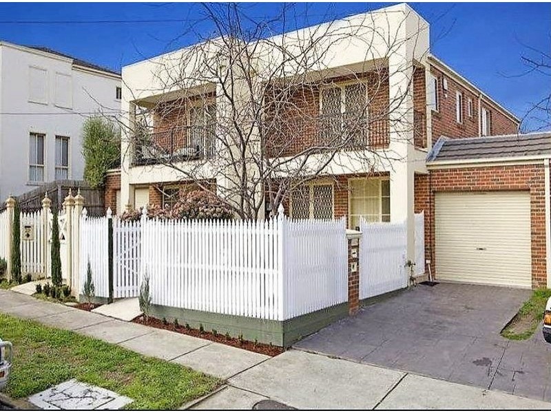 2B Frank Street, Doncaster VIC 3108