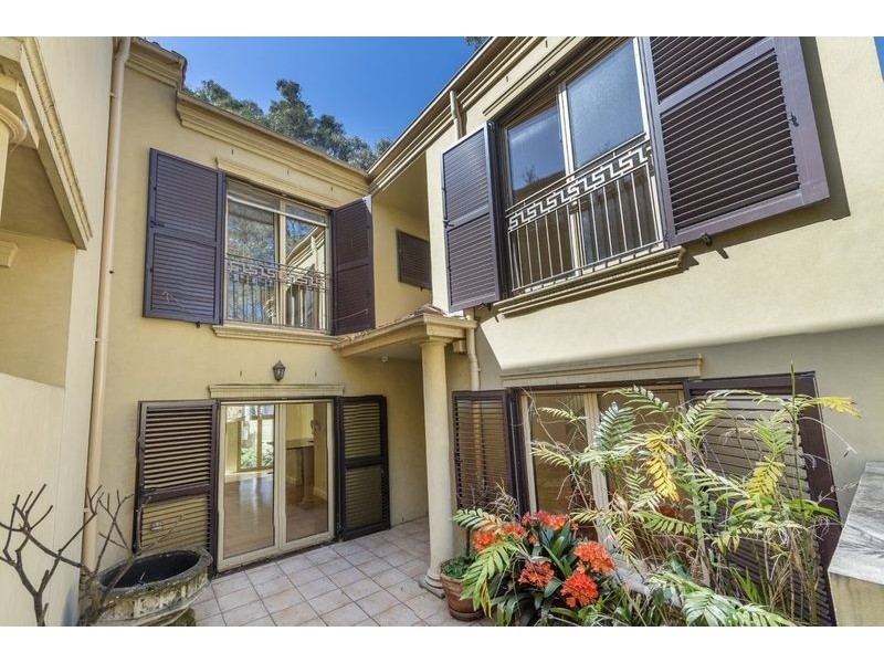 33A Turnbull Avenue, Toorak VIC 3142