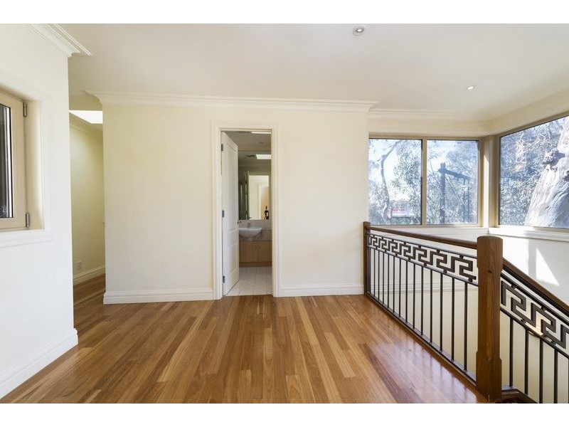 33A Turnbull Avenue, Toorak VIC 3142