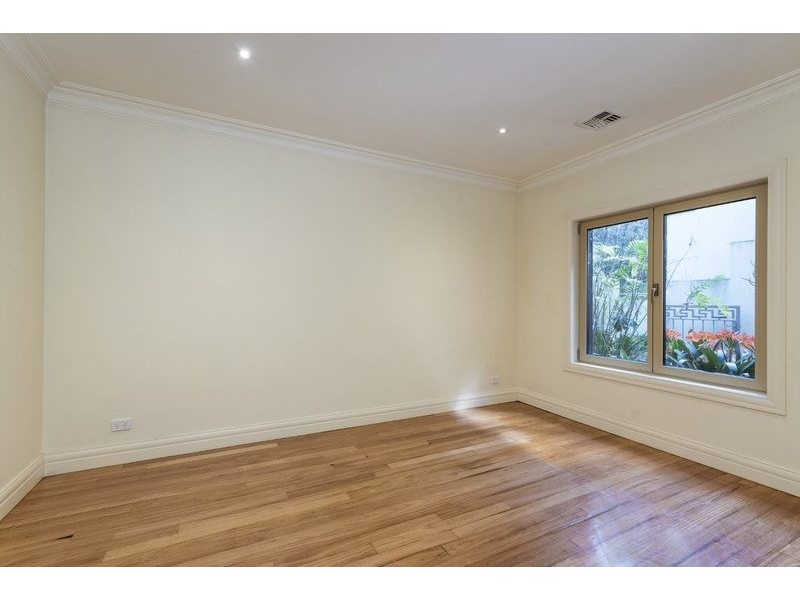 33A Turnbull Avenue, Toorak VIC 3142