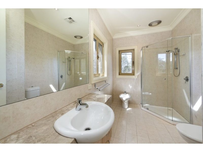 33A Turnbull Avenue, Toorak VIC 3142