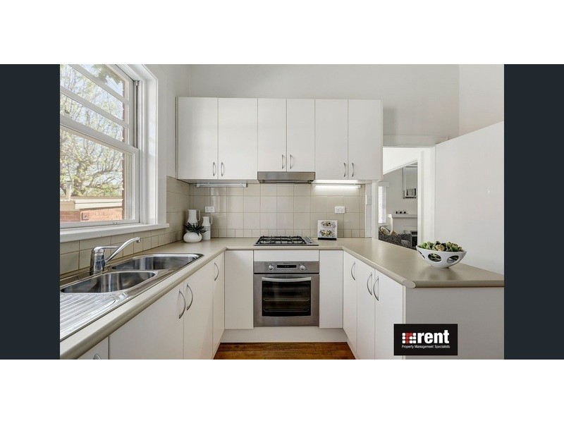 2/16 Corsewall Close, Hawthorn VIC 3122