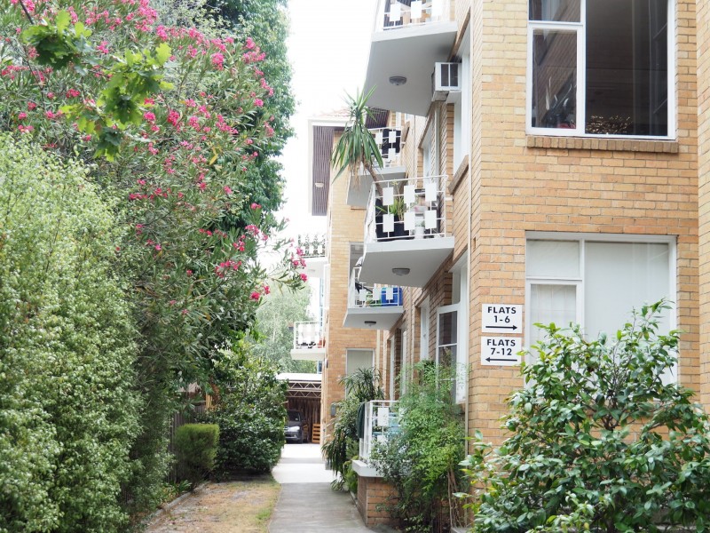 12/323 Orrong Road, St Kilda East VIC 3183