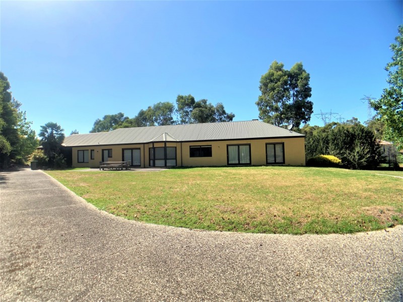 16 St Muir Drive, Warrandyte VIC 3113