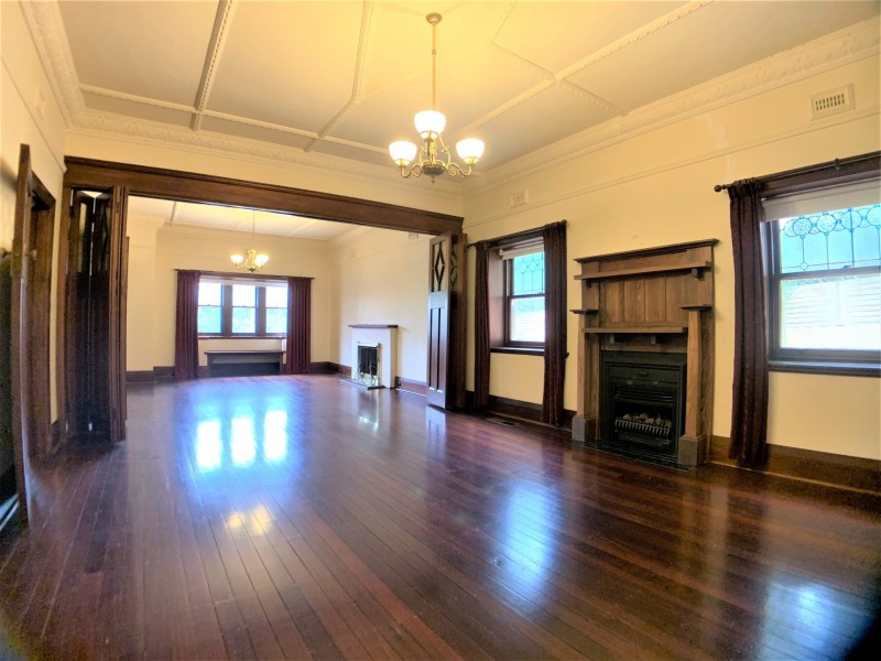 15 Fernhurst Grove, Kew VIC 3101