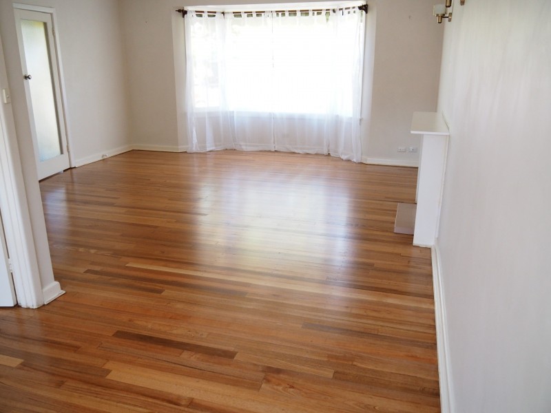 4 Marmara Drive, Elsternwick VIC 3185