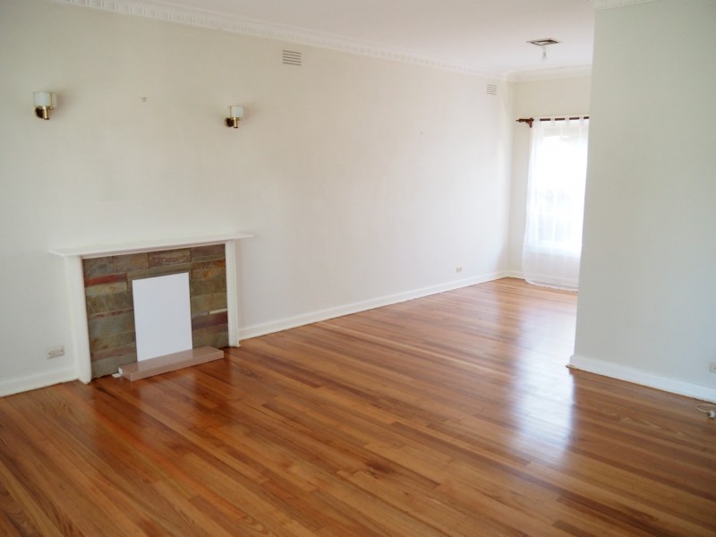 4 Marmara Drive, Elsternwick VIC 3185