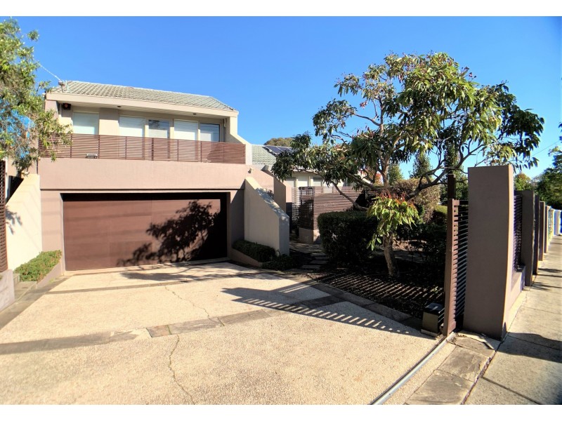 8 Bluff Street, Hawthorn East VIC 3123
