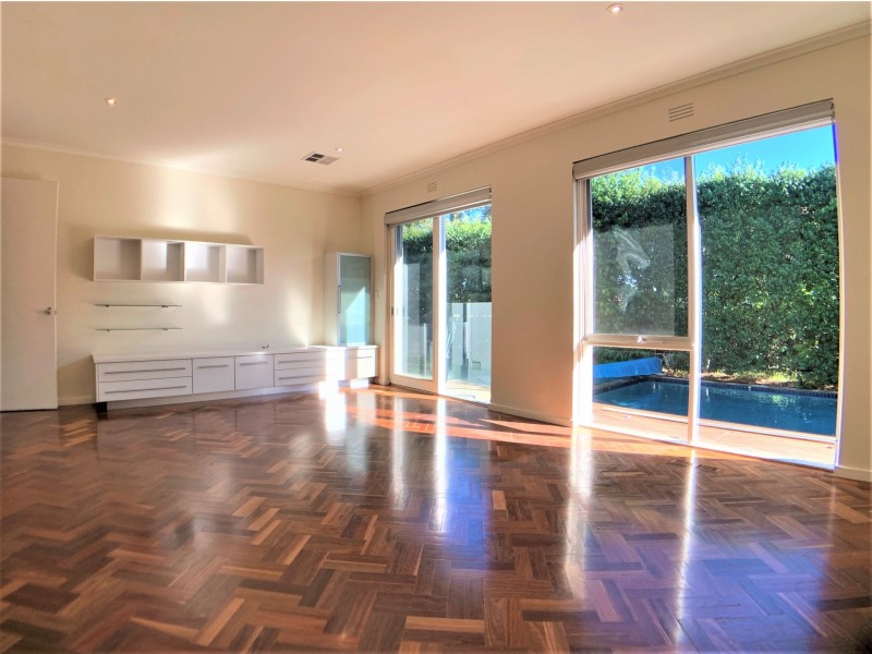8 Bluff Street, Hawthorn East VIC 3123