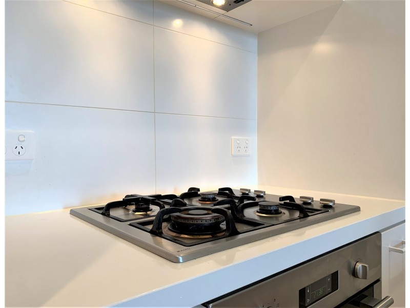 305/427 Hampton Street, Hampton VIC 3188
