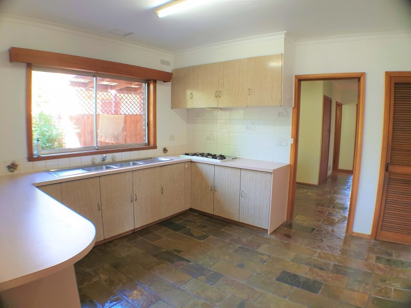 10 Chatsworth Quadrant, Templestowe Lower VIC 3107