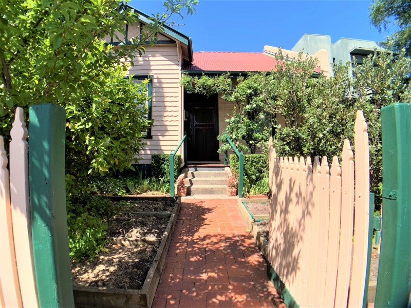 22 Parkhill Road, Kew VIC 3101