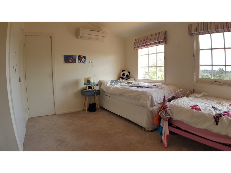 8 Rosedale Road, Glen Iris VIC 3146