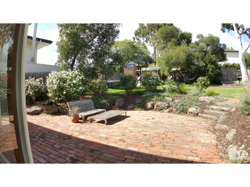 8 Rosedale Road, Glen Iris VIC 3146