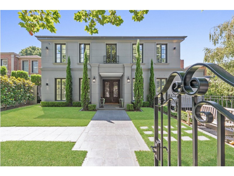 14 Hillcrest Avenue, Kew VIC 3101