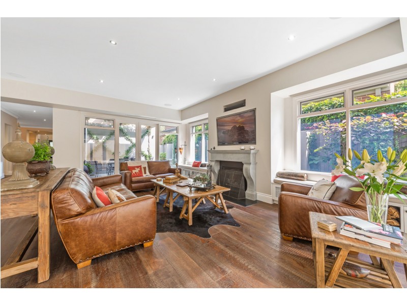 14 Hillcrest Avenue, Kew VIC 3101