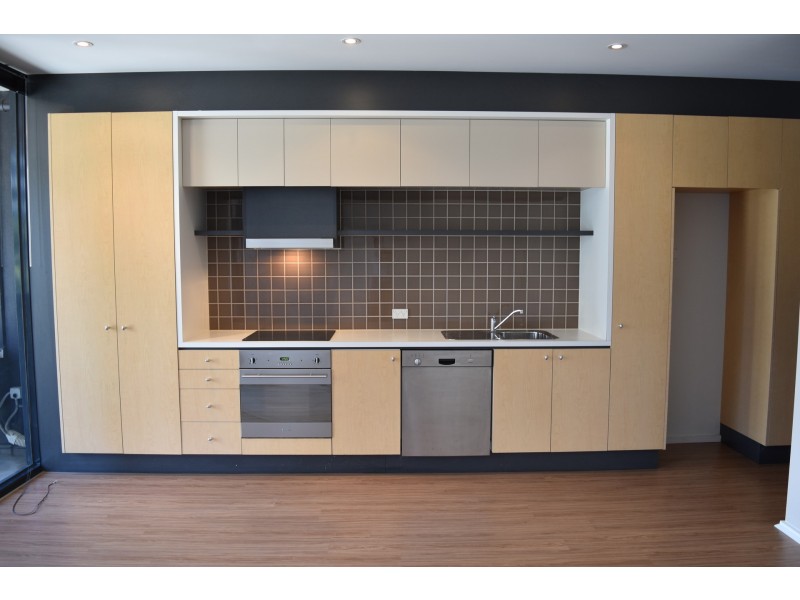 402/33 Wreckyn Street, North Melbourne VIC 3051