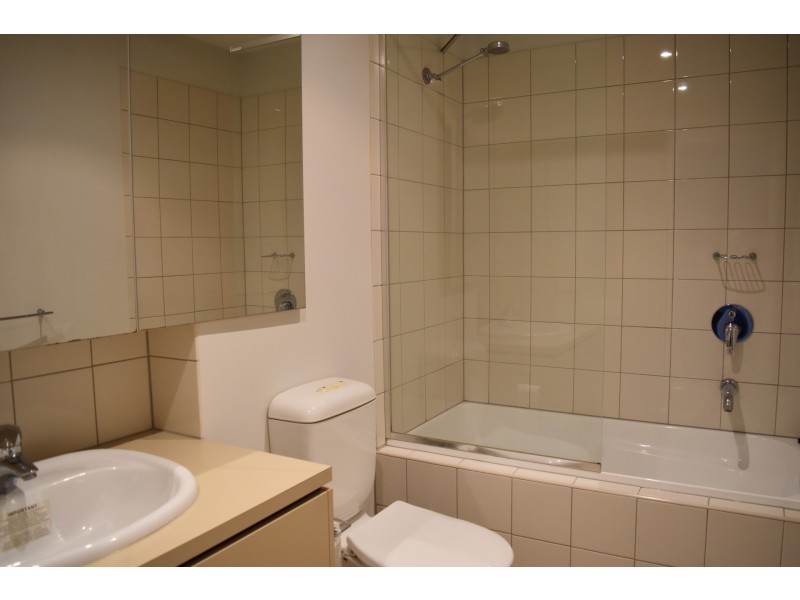 402/33 Wreckyn Street, North Melbourne VIC 3051