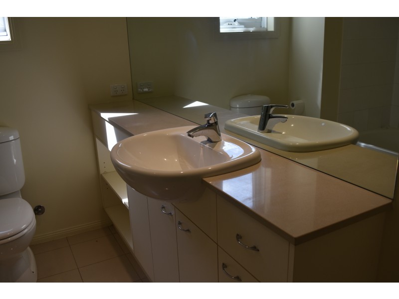 11/3 Seisman Place, Port Melbourne VIC 3207