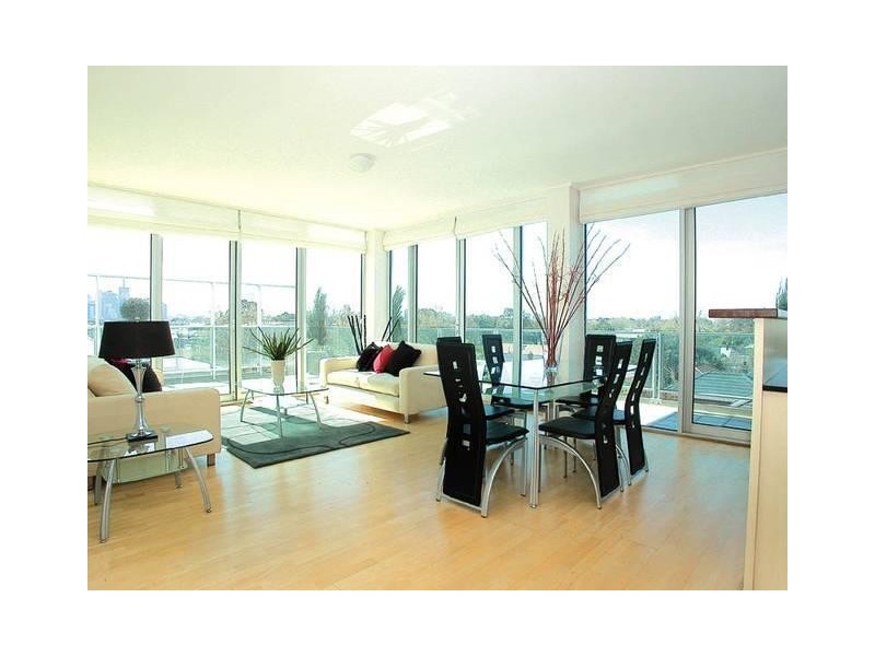 24B/200 Bay Street, Port Melbourne VIC 3207