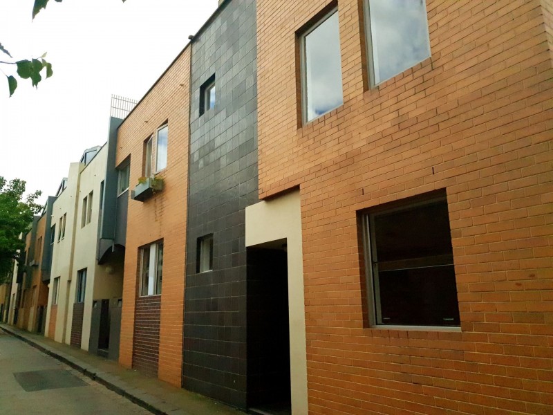 8 Tyne Street, Carlton VIC 3053