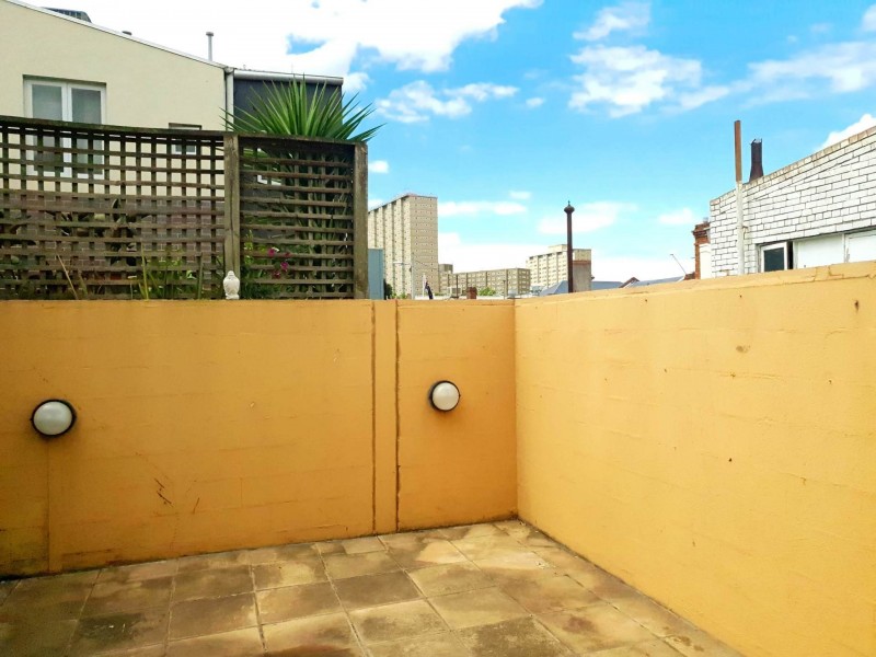 8 Tyne Street, Carlton VIC 3053
