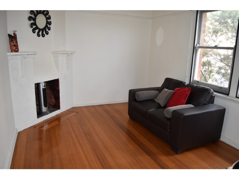 2/60 Chapel Street, St Kilda VIC 3182