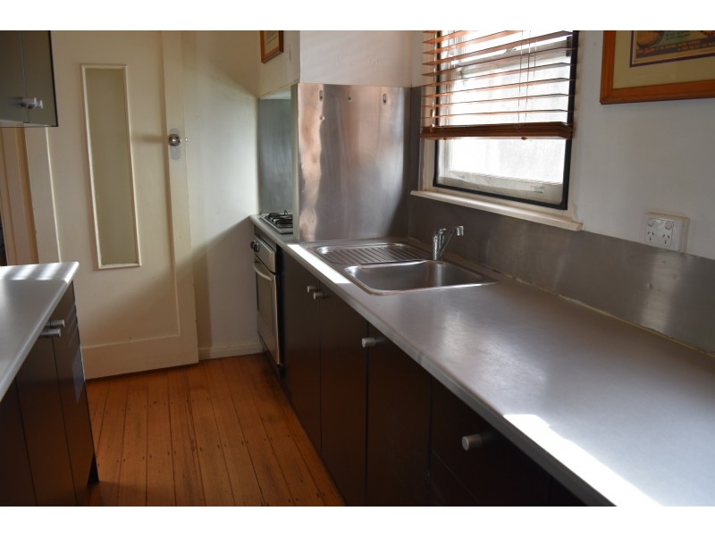 2/60 Chapel Street, St Kilda VIC 3182