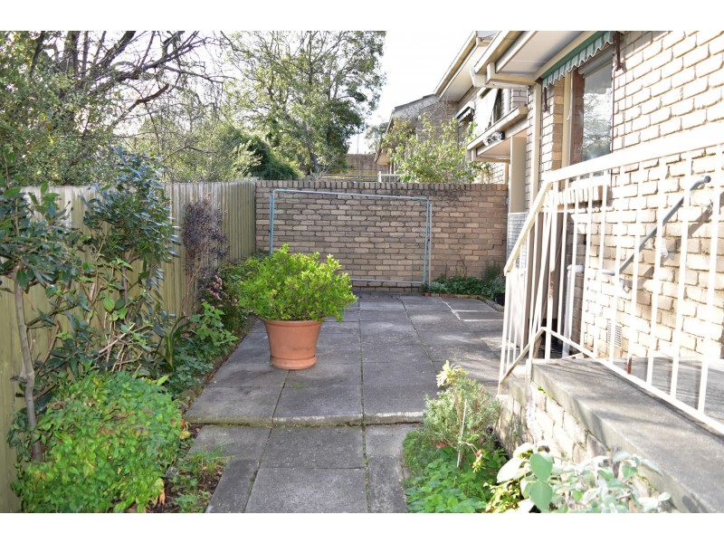 8/11 Parring Road, Balwyn VIC 3103