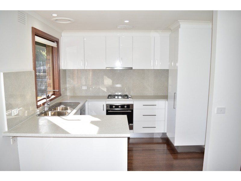 8/11 Parring Road, Balwyn VIC 3103