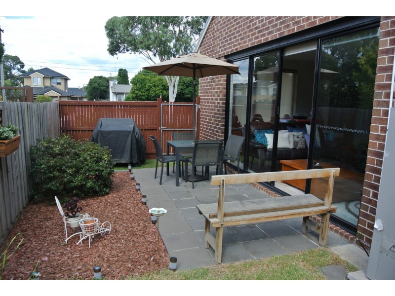 1/19 Boldrewood Parade, Reservoir VIC 3073