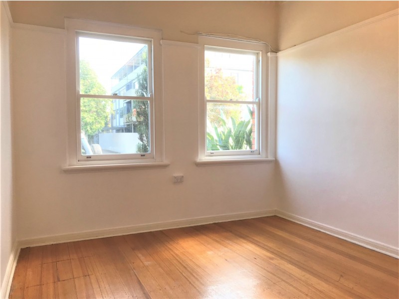 1/60 Chapel Street, St Kilda VIC 3182