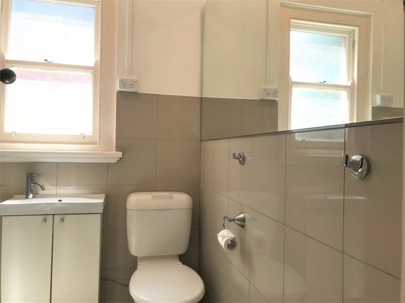 1/60 Chapel Street, St Kilda VIC 3182