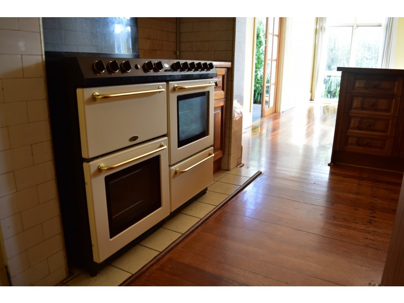 2 Kent Street, Kew VIC 3101