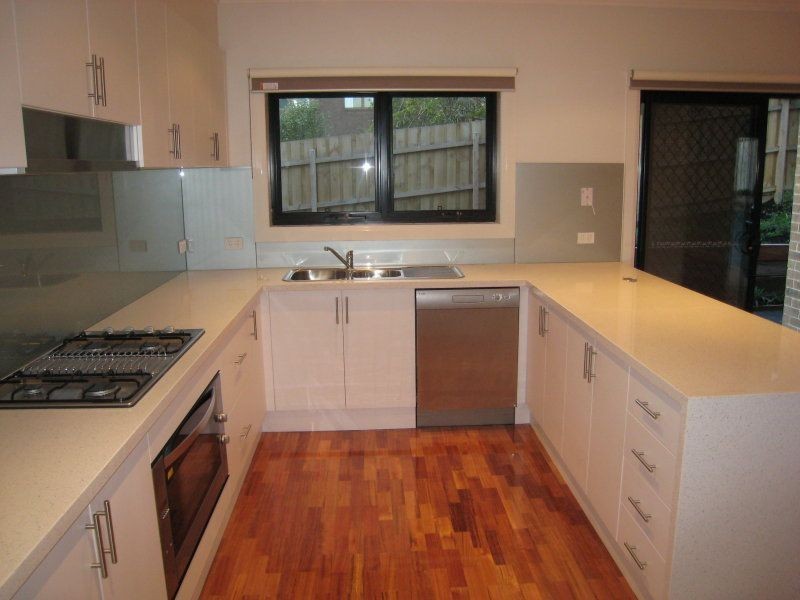 2/1 Westwood Drive, Bulleen VIC 3105