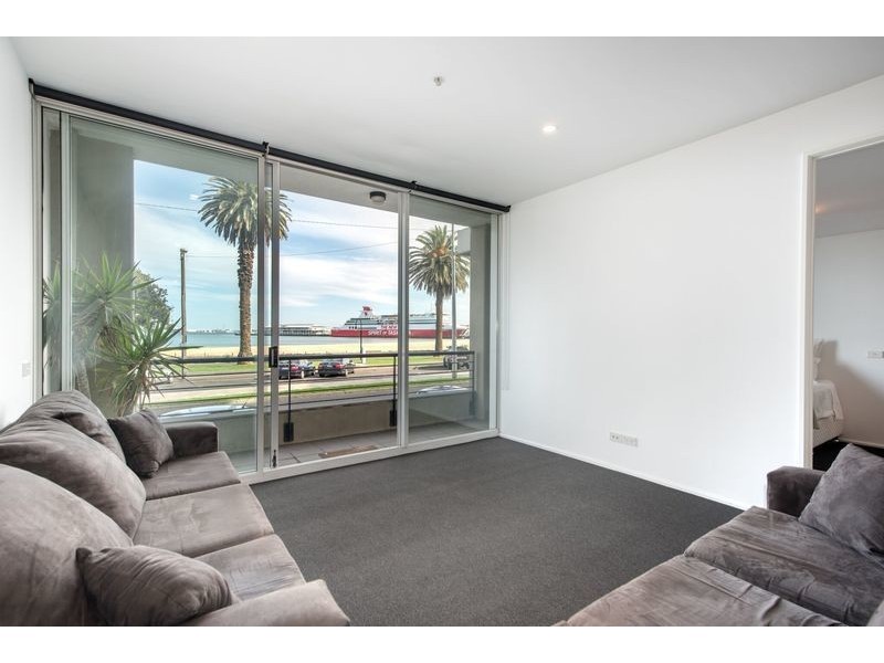 104/55 Beach Street, Port Melbourne VIC 3207