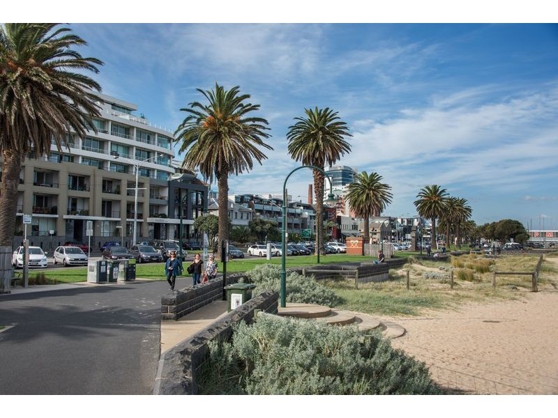 104/55 Beach Street, Port Melbourne VIC 3207