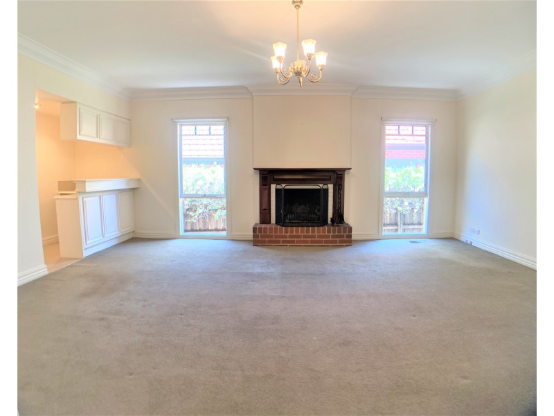 37 Wandsworth Road, Surrey Hills VIC 3127