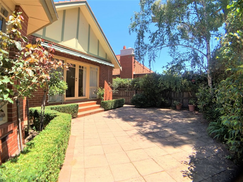 37 Wandsworth Road, Surrey Hills VIC 3127